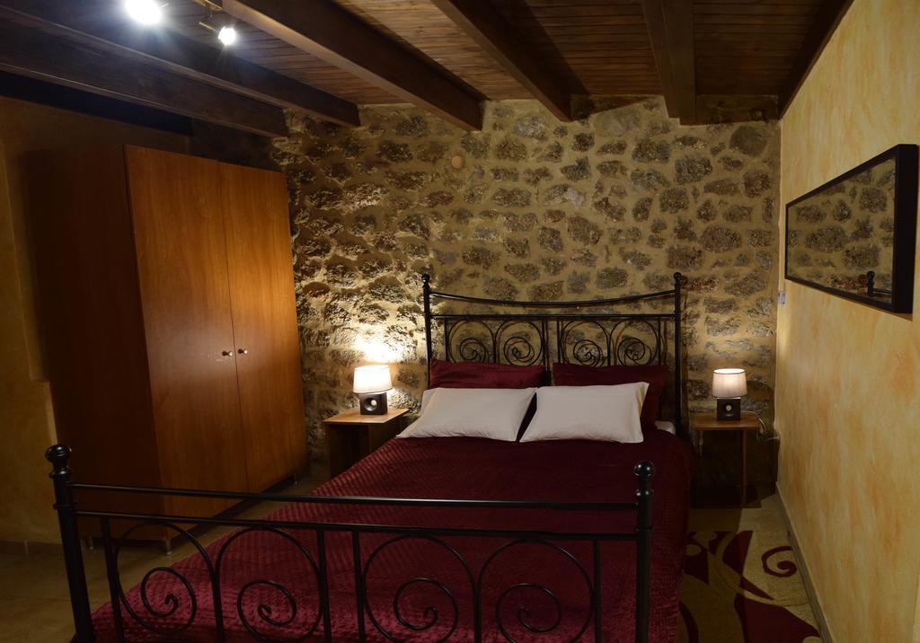 Paliokastro Guesthouse Kato Sinikia Trikalon Pokój zdjęcie